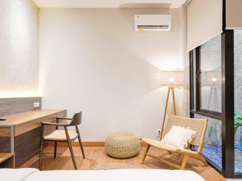 2025Jun0808photo_6210546599080346571_y