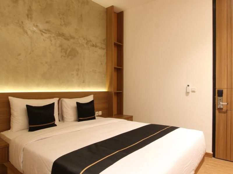 2025Jun0808photo_6210546599080346586_y