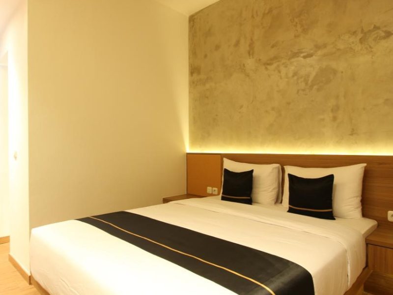 2025Jun0808photo_6210546599080346587_y