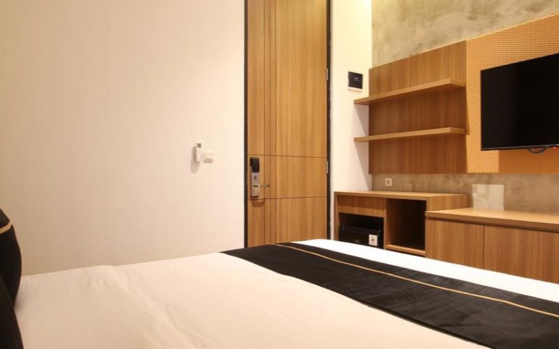 2025Jun0808photo_6210546599080346588_y