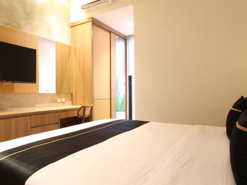 2025Jun0808photo_6210546599080346589_y